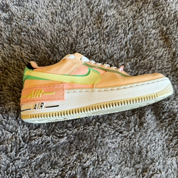 NIKE Women’s Air Force One Low Shadow - Picture 9 of 14